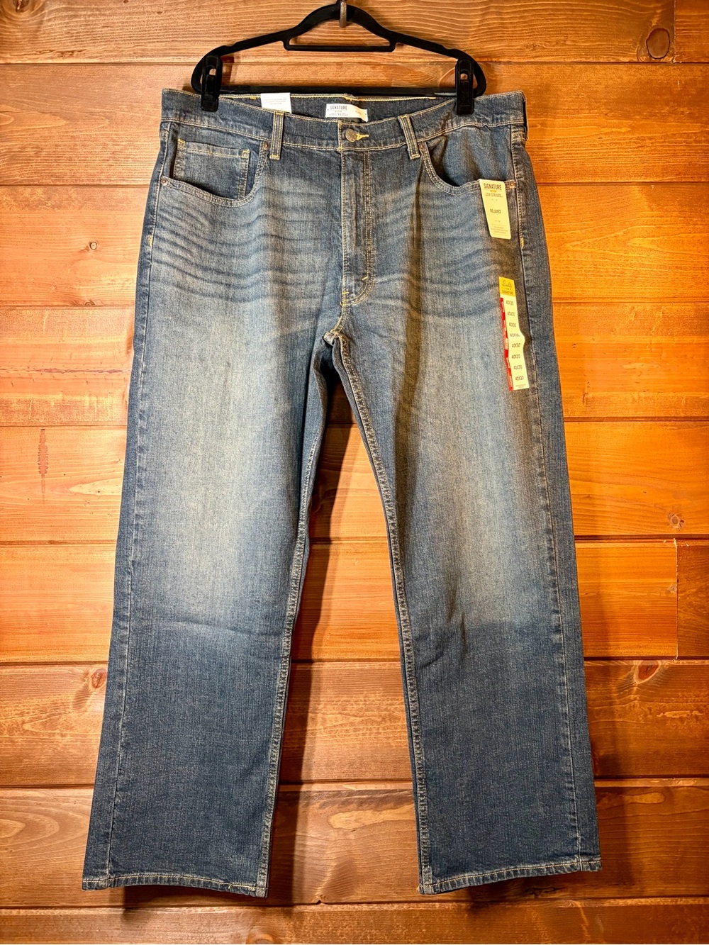 Levi’s 40x30 Men’s Signature Gold Relaxed Straight Jeans - Medium Wash 🖤